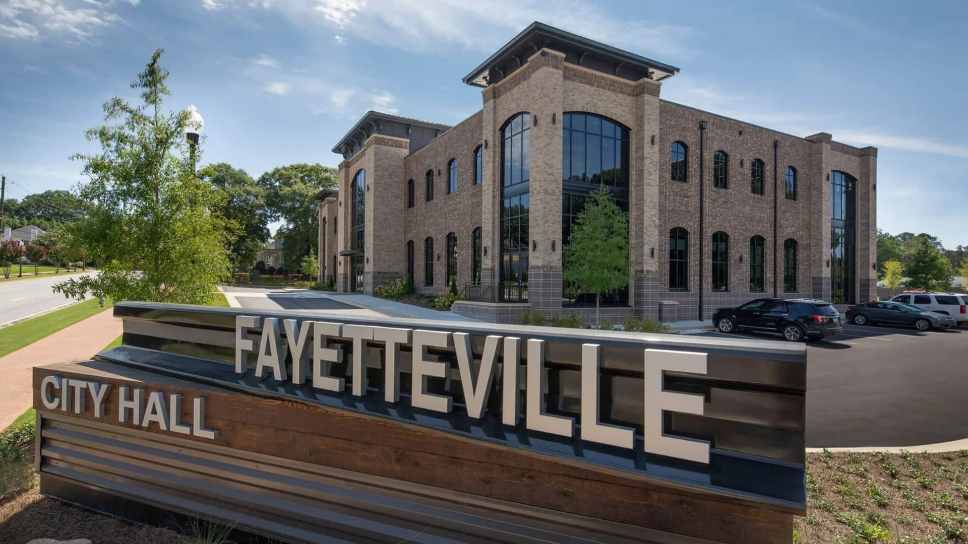 Fayetteville City Hall and its freestanding city sign in Fayetteville, Georgia.